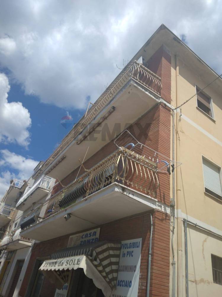 appartamento in vendita a Minturno in zona Scauri