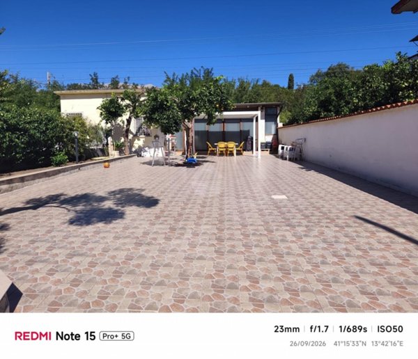 casa indipendente in vendita a Minturno in zona Scauri