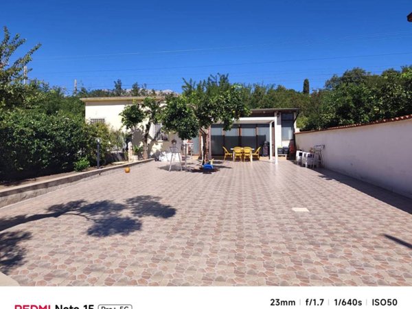 casa indipendente in vendita a Minturno in zona Scauri