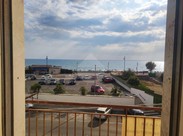 casa indipendente in vendita a Minturno in zona Scauri