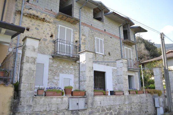 casa indipendente in vendita a Monte San Biagio