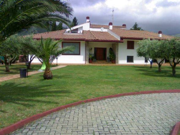 casa indipendente in vendita a Monte San Biagio