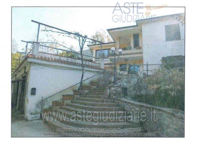 casa indipendente in vendita a Monte San Biagio