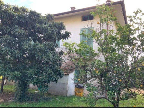 casa indipendente in vendita a Monte San Biagio