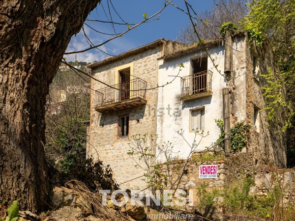 casale in vendita a Monte San Biagio