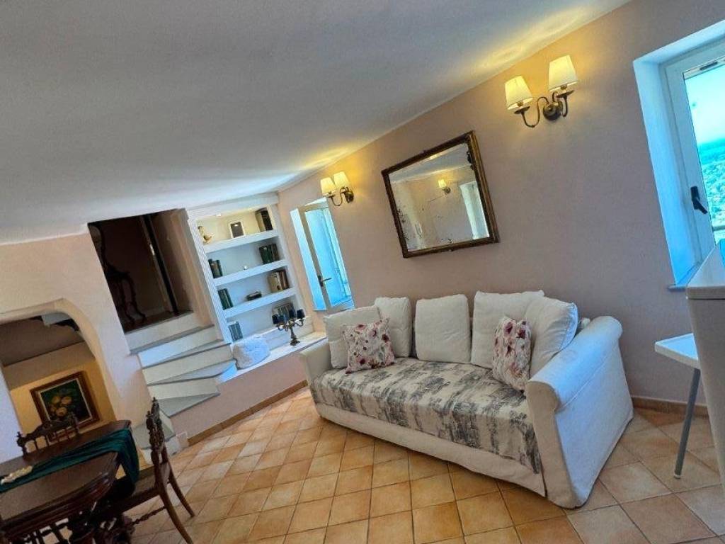 casa indipendente in vendita a Monte San Biagio