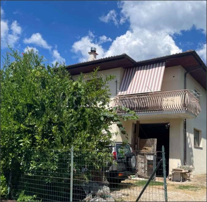 casa indipendente in vendita a Monte San Biagio