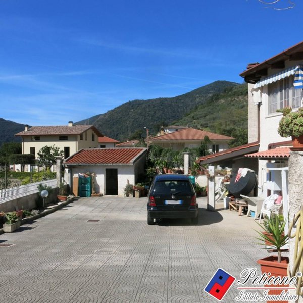 casa indipendente in vendita a Monte San Biagio
