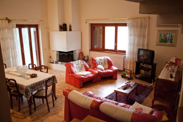 casa indipendente in vendita a Norma