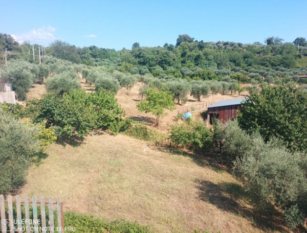 casa indipendente in vendita a Norma