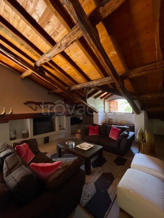 casa indipendente in vendita a Norma