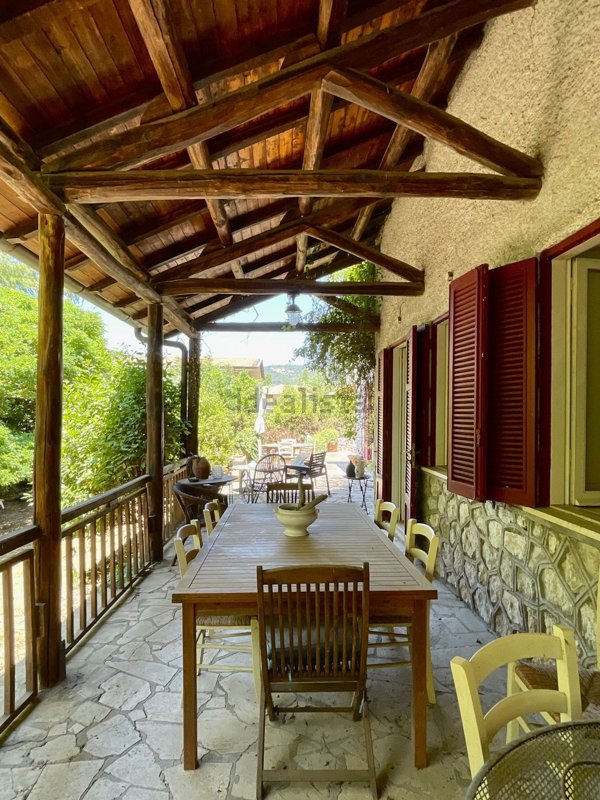 casa indipendente in vendita a Norma