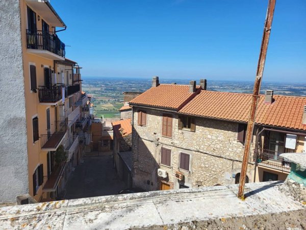 intera palazzina in vendita a Norma