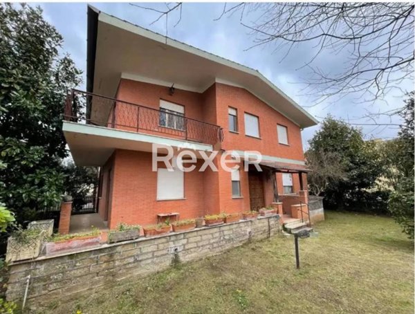 casa indipendente in vendita a Norma