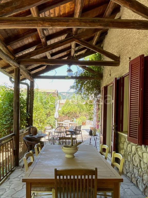 casa indipendente in vendita a Norma