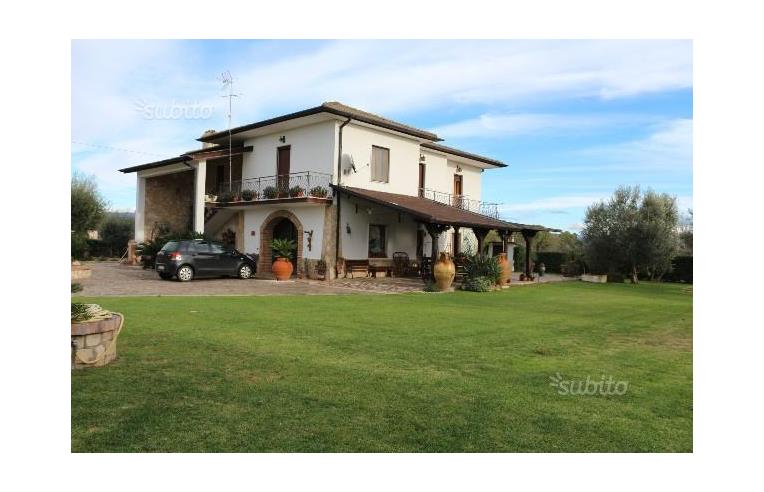 casa indipendente in vendita a Pontinia