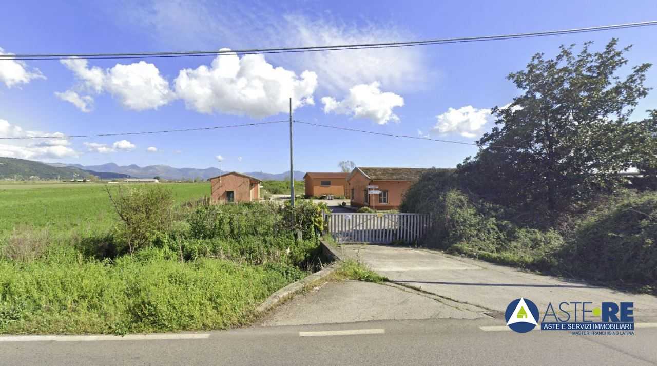 terreno edificabile in vendita a Pontinia
