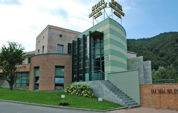 locale commerciale in vendita a Pontinia