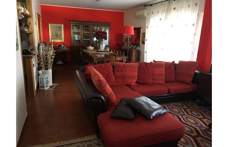 casa indipendente in vendita a Pontinia