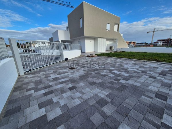 appartamento in vendita a Pontinia