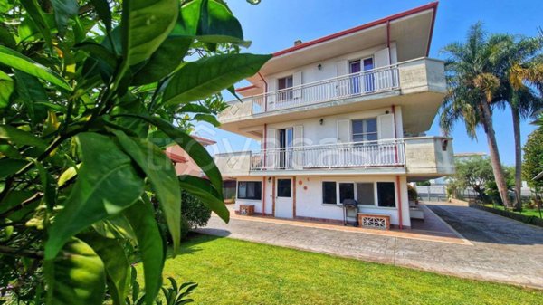 casa indipendente in vendita a Pontinia