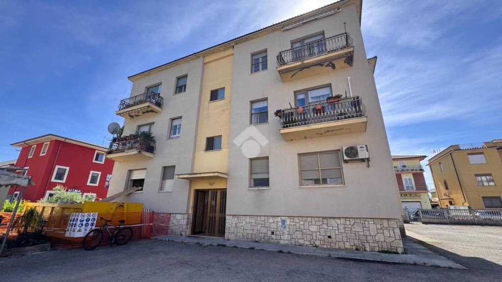 appartamento in vendita a Pontinia in zona Borgo Pasubio