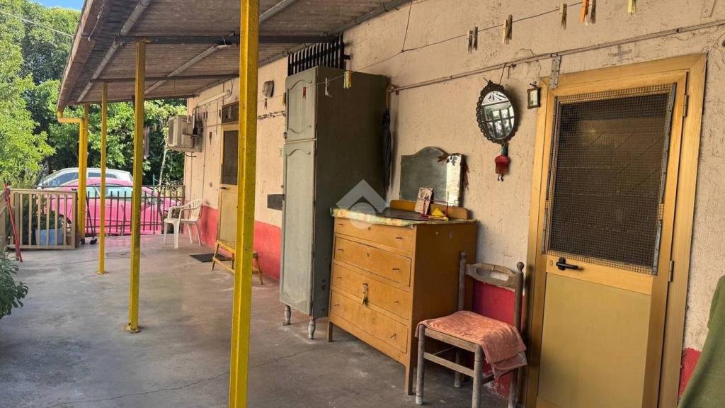 casa indipendente in vendita a Pontinia