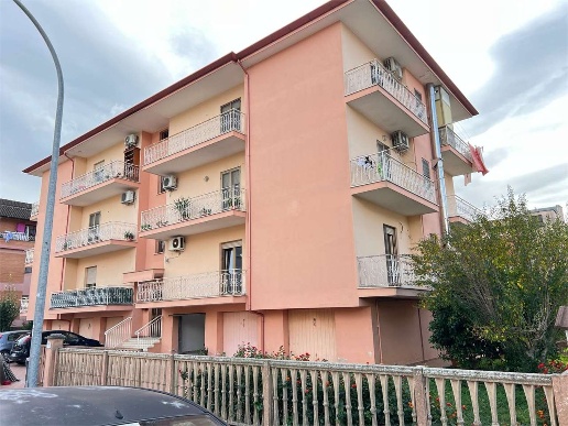 appartamento in vendita a Pontinia in zona Borgo Pasubio