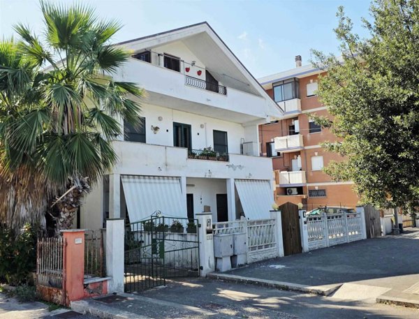 appartamento in vendita a Pontinia in zona Borgo Pasubio