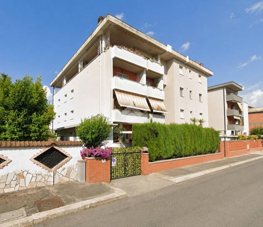 appartamento in vendita a Pontinia in zona Borgo Pasubio