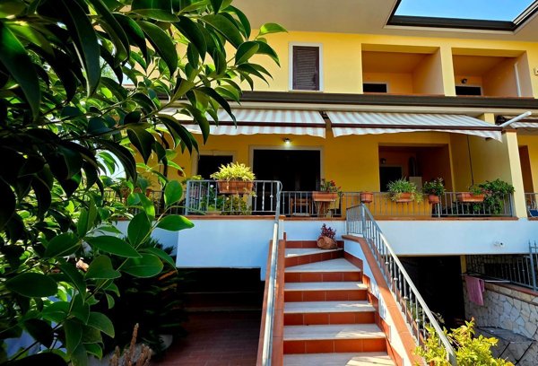 casa indipendente in vendita a Pontinia in zona Borgo Pasubio