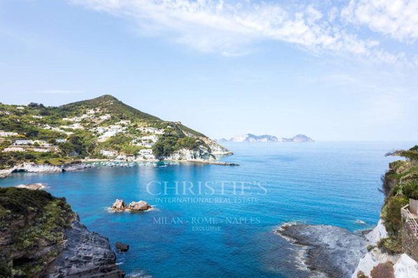 casa indipendente in vendita a Ponza in zona Le Forna