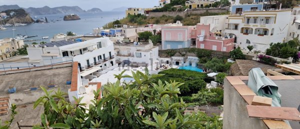 casa indipendente in vendita a Ponza
