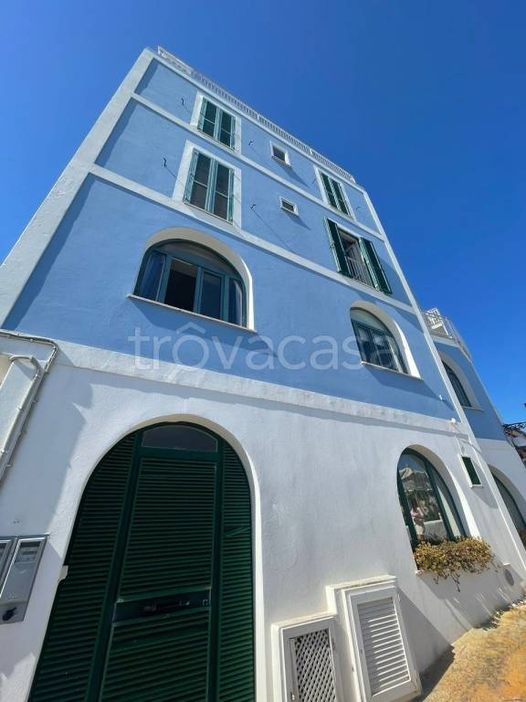 appartamento in vendita a Ponza