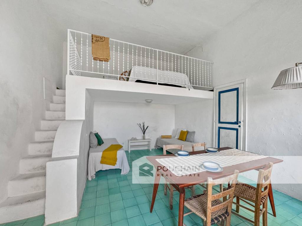 appartamento in vendita a Ponza in zona Giancos