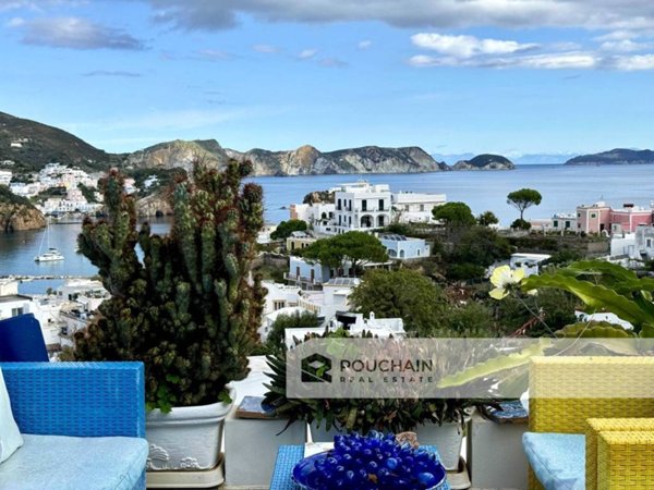 casa indipendente in vendita a Ponza