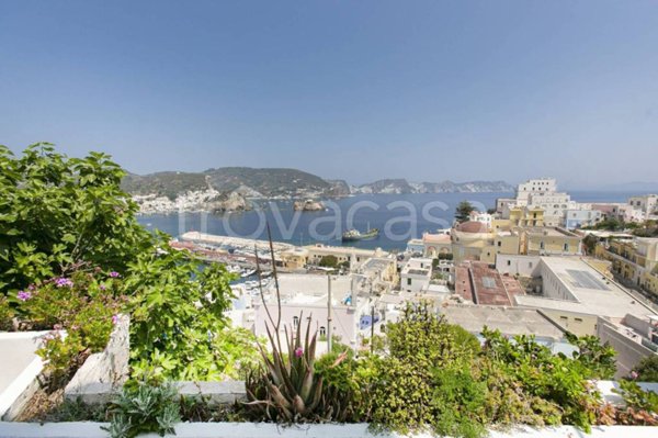 casa indipendente in vendita a Ponza
