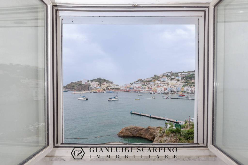 appartamento in vendita a Ponza