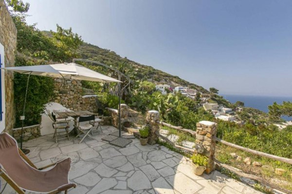 casa indipendente in vendita a Ponza