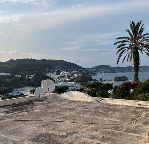 casa indipendente in vendita a Ponza