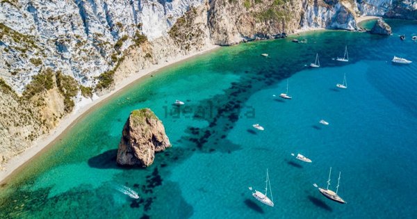 casa indipendente in vendita a Ponza