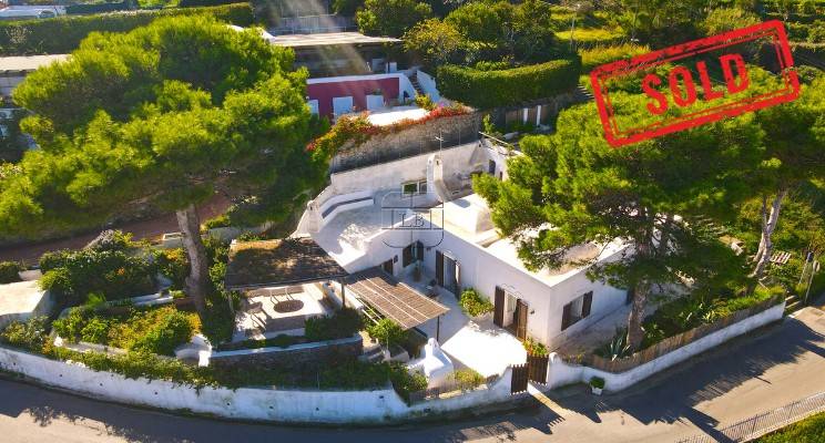 casa indipendente in vendita a Ponza in zona Le Forna