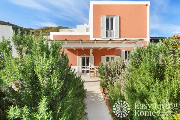 casa indipendente in vendita a Ponza