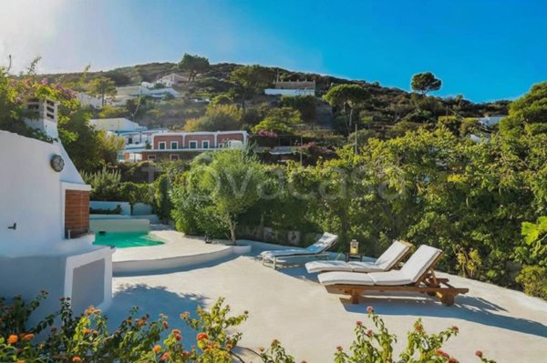 casa indipendente in vendita a Ponza in zona Le Forna