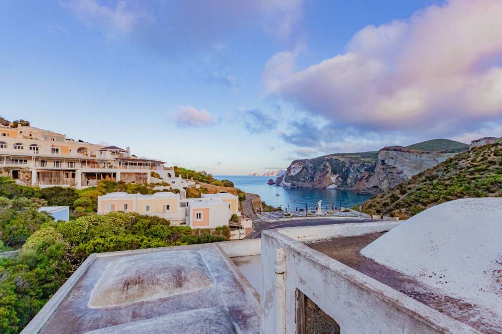 casa indipendente in vendita a Ponza