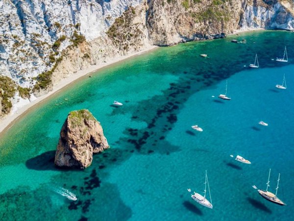 casa indipendente in vendita a Ponza