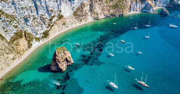 casa indipendente in vendita a Ponza