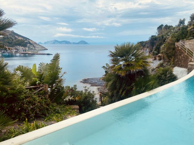 casa indipendente in vendita a Ponza