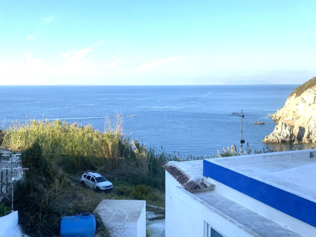 casa indipendente in vendita a Ponza in zona Le Forna