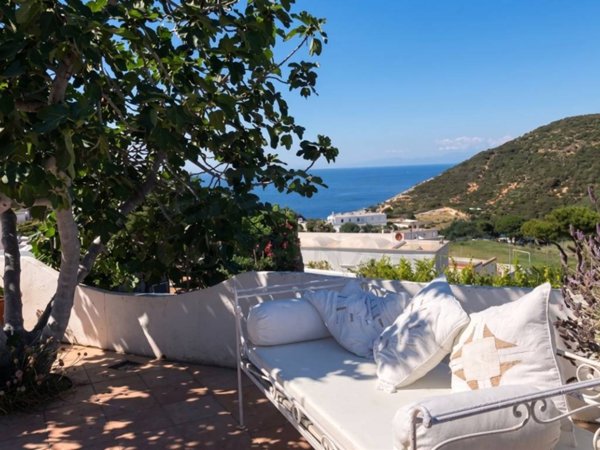 casa indipendente in vendita a Ponza in zona Le Forna